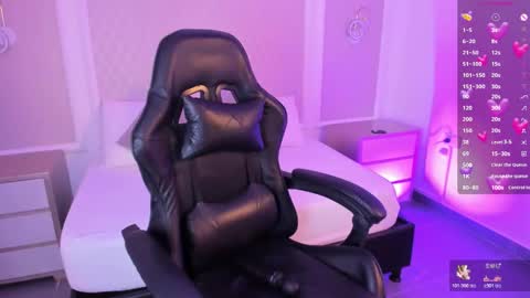 Snapshot of nina_desire_ chatting on February 2026 07:47:02 PM N I N A online show from February 2026 07:47:02 PM