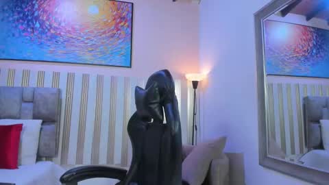 nina_glow_ online show from March 2026 11:37:01 AM