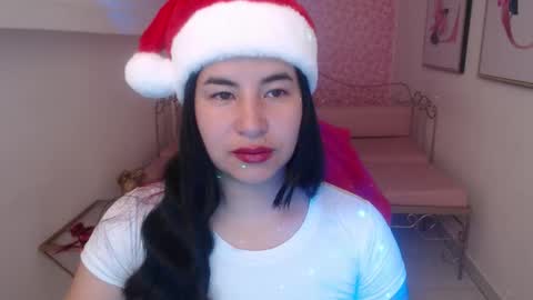 Snapshot of nina_harpper_ chatting on December 2025 01:19:01 PM Nina online show from December 2025 01:19:01 PM