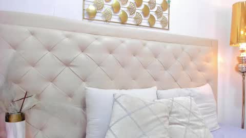 nina joyce online show from March 2026 08:08:02 PM