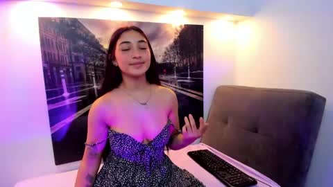 Nina online show from May 2026 07:11:02 PM