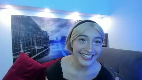Nina online show from June 2026 09:12:01 PM