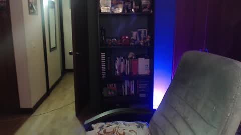 Nina Moon online show from February 2026 02:05:01 AM