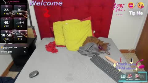 Snapshot of nina_petit chatting on January 2025 02:24:02 AM Nina online show from January 2025 02:24:02 AM
