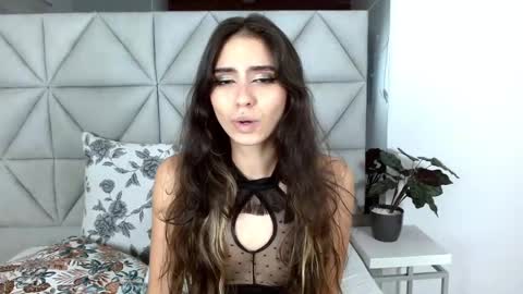 Snapshot of nina_pons chatting on December 2024 12:55:02 AM Nina online show from December 2024 12:55:02 AM