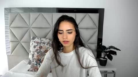 Snapshot of nina_pons chatting on February 2025 09:07:02 PM Nina online show from February 2025 09:07:02 PM