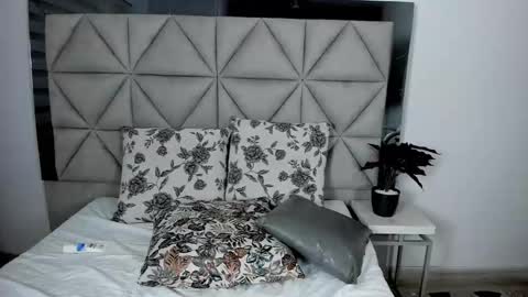 Snapshot of nina_pons chatting on February 2025 02:14:01 AM Nina online show from February 2025 02:14:01 AM