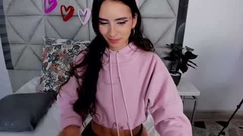 Snapshot of nina_pons chatting on February 2025 02:12:02 AM Nina online show from February 2025 02:12:02 AM