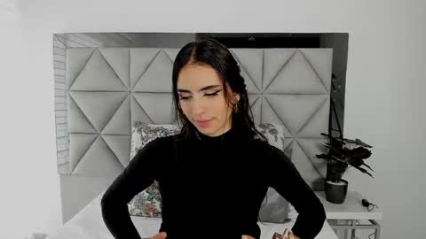 Snapshot of nina_pons chatting on February 2025 08:25:02 PM Nina online show from February 2025 08:25:02 PM