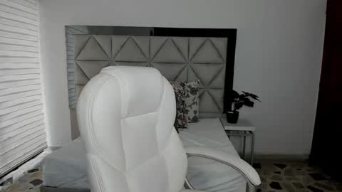 Snapshot of nina_pons chatting on March 2025 09:26:02 PM Nina online show from March 2025 09:26:02 PM