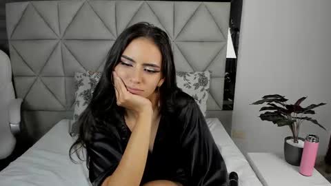 Snapshot of nina_pons chatting on March 2025 02:20:01 AM Nina online show from March 2025 02:20:01 AM