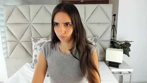 Snapshot of nina_pons chatting on September 2025 07:13:01 PM Nina online show from September 2025 07:13:01 PM