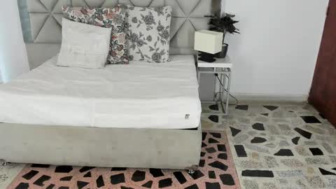 Snapshot of nina_pons chatting on September 2025 08:25:01 PM Nina online show from September 2025 08:25:01 PM