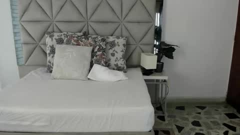 Snapshot of nina_pons chatting on October 2025 09:24:02 PM Nina online show from October 2025 09:24:02 PM