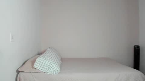 Snapshot of nina_pons chatting on December 2025 09:24:02 PM Nina online show from December 2025 09:24:02 PM