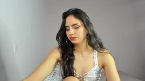 Snapshot of nina_pons chatting on December 2025 08:06:02 PM Nina online show from December 2025 08:06:02 PM