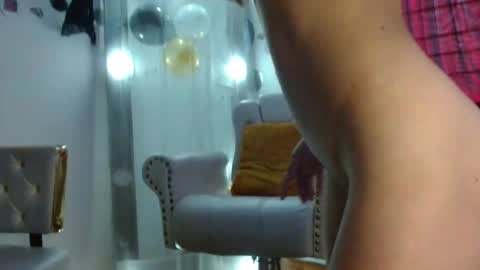 Nina Roser online show from October 2025 12:49:02 PM