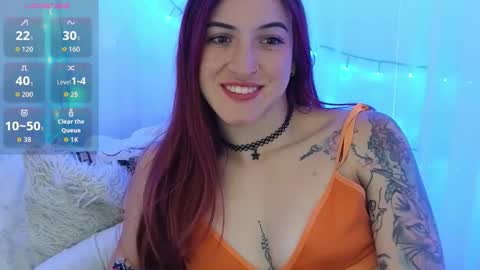 Snapshot of ninaa_fox chatting on April 2026 04:33:02 PM Ninaa fox online show from April 2026 04:33:02 PM