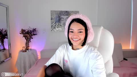    online show from February 2025 12:33:02 PM