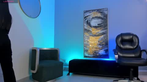 Nina online show from October 2025 03:34:01 AM