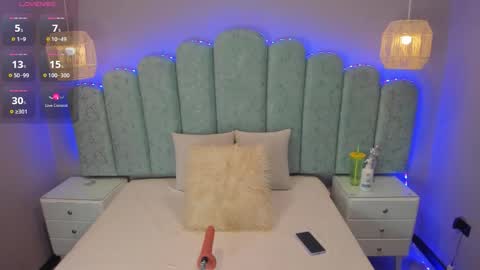 Snapshot of ninacrave_ chatting on January 2026 02:47:02 AM Nina online show from January 2026 02:47:02 AM