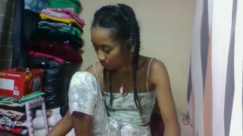 ninaeaa online show from May 2026 07:29:01 PM