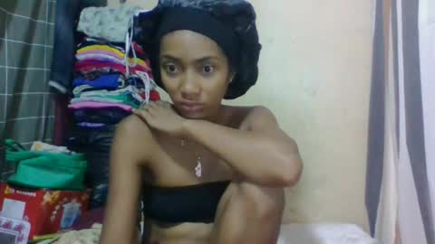 ninaeaa online show from May 2026 09:31:01 PM