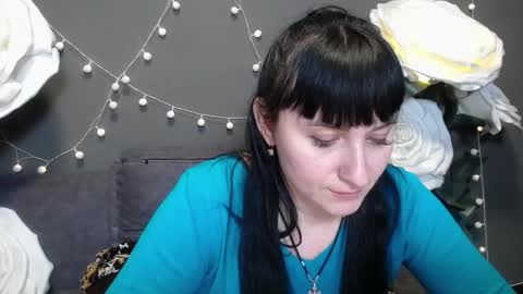 ninaflawlees online show from November 2025 02:19:01 PM