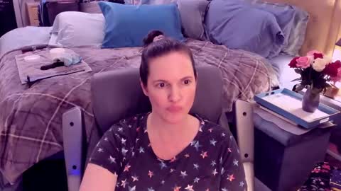 Snapshot of ninajaymes chatting on January 2025 08:00:01 PM Nina Jaymes online show from January 2025 08:00:01 PM