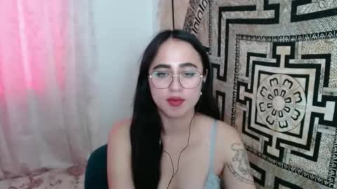 N I N A online show from December 2024 09:20:02 PM