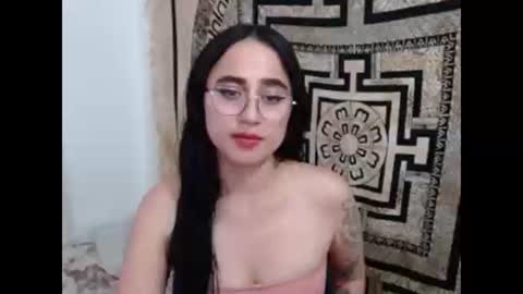 N I N A online show from December 2024 10:12:01 PM