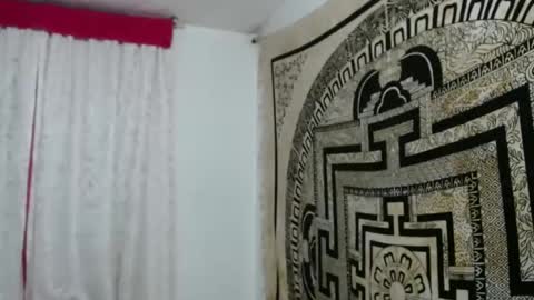 N I N A online show from December 2024 11:49:01 PM