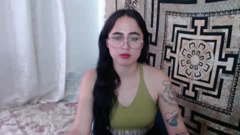 N I N A online show from January 2025 06:41:02 PM