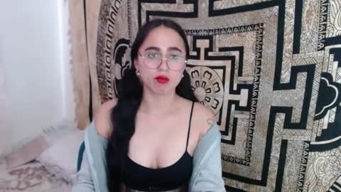 N I N A online show from January 2025 02:42:01 PM