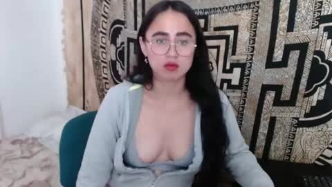 N I N A online show from February 2025 12:36:02 PM