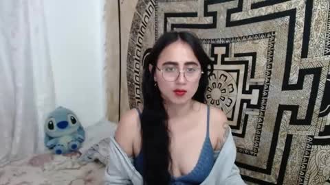 N I N A online show from February 2025 04:14:02 PM