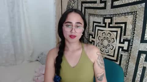 N I N A online show from March 2025 08:33:02 PM