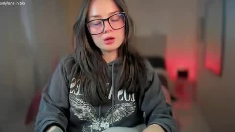 ninavolkov online show from February 2025 10:25:02 PM