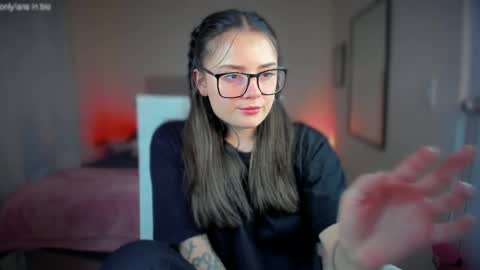 ninavolkov online show from March 2025 11:42:01 PM