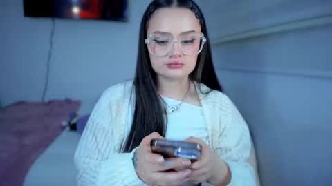 ninavolkov online show from July 2026 09:25:01 PM