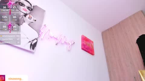 Snapshot of ninawong_ chatting on March 2025 09:37:01 PM Nina online show from March 2025 09:37:01 PM