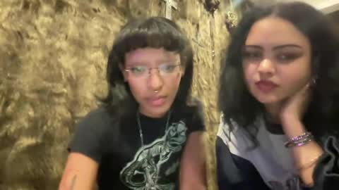 Snapshot of ninaxxglacier chatting on July 2026 04:17:02 AM roxxxi online show from July 2026 04:17:02 AM