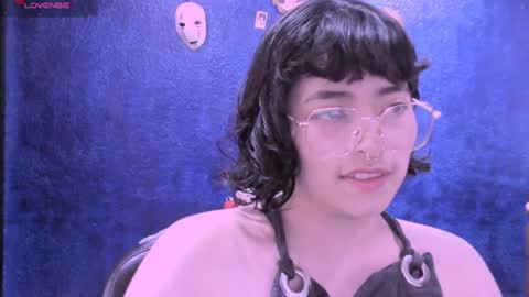 Snapshot of ninayellow chatting on December 2024 05:02:01 PM Nina online show from December 2024 05:02:01 PM