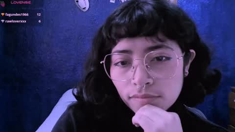 Snapshot of ninayellow chatting on February 2025 04:16:01 PM Nina online show from February 2025 04:16:01 PM