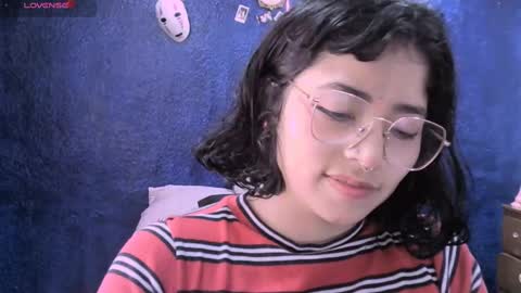 Snapshot of ninayellow chatting on March 2025 02:18:01 PM Nina online show from March 2025 02:18:01 PM