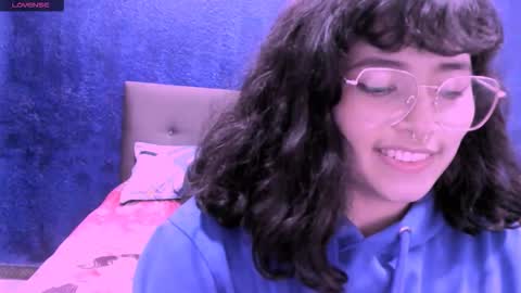 Snapshot of ninayellow chatting on September 2025 03:28:01 AM Nina online show from September 2025 03:28:01 AM