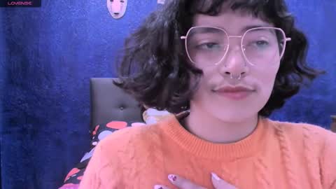 Snapshot of ninayellow chatting on November 2025 03:34:02 PM Nina online show from November 2025 03:34:02 PM