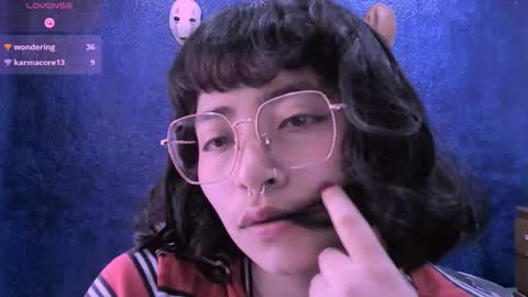 Snapshot of ninayellow chatting on January 2026 05:27:02 PM Nina online show from January 2026 05:27:02 PM