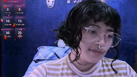 Snapshot of ninayellow chatting on February 2026 01:28:02 PM Nina online show from February 2026 01:28:02 PM