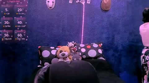 Snapshot of ninayellow chatting on May 2026 12:56:02 PM Nina online show from May 2026 12:56:02 PM